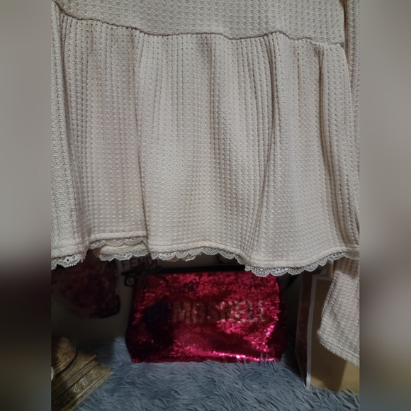 Derek Heart Cream Textured Blouse - Picture 2 of 4